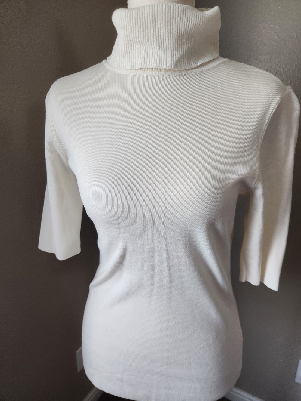 Alfani Ivory Short-Sleeve Turtleneck Sweater - Picture 4 of 6